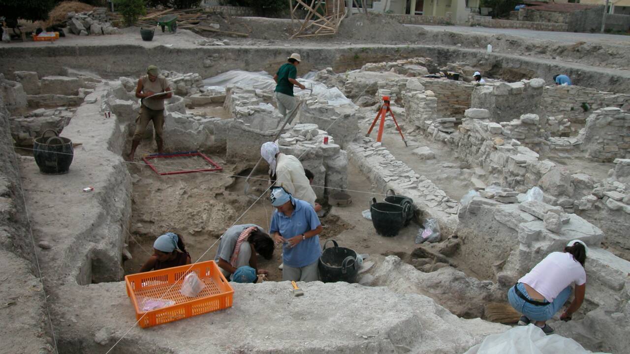 Le squelette d'un homme tué par une éruption volcanique il y a 3600 ans retrouvé en Turquie 