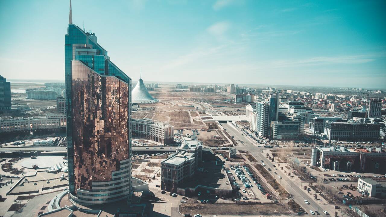 Cinq choses à savoir sur le Kazakhstan, ex-république soviétique au coeur d'une crise économique et diplomatique