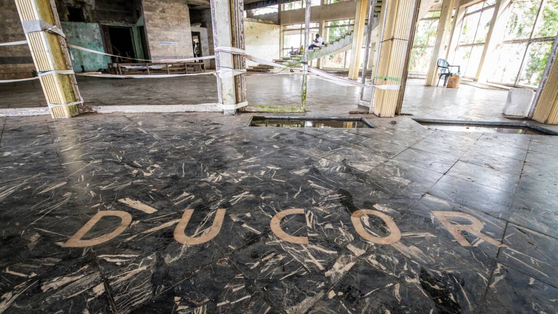 Liberia : les vestiges d'un hôtel de luxe abandonné, symbole d'un passé douloureux
