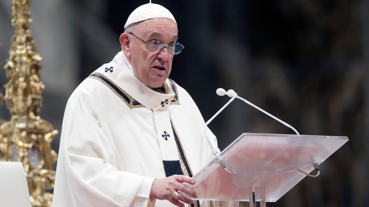 Le pape fustige la "colonisation idéologique" et la "cancel culture"