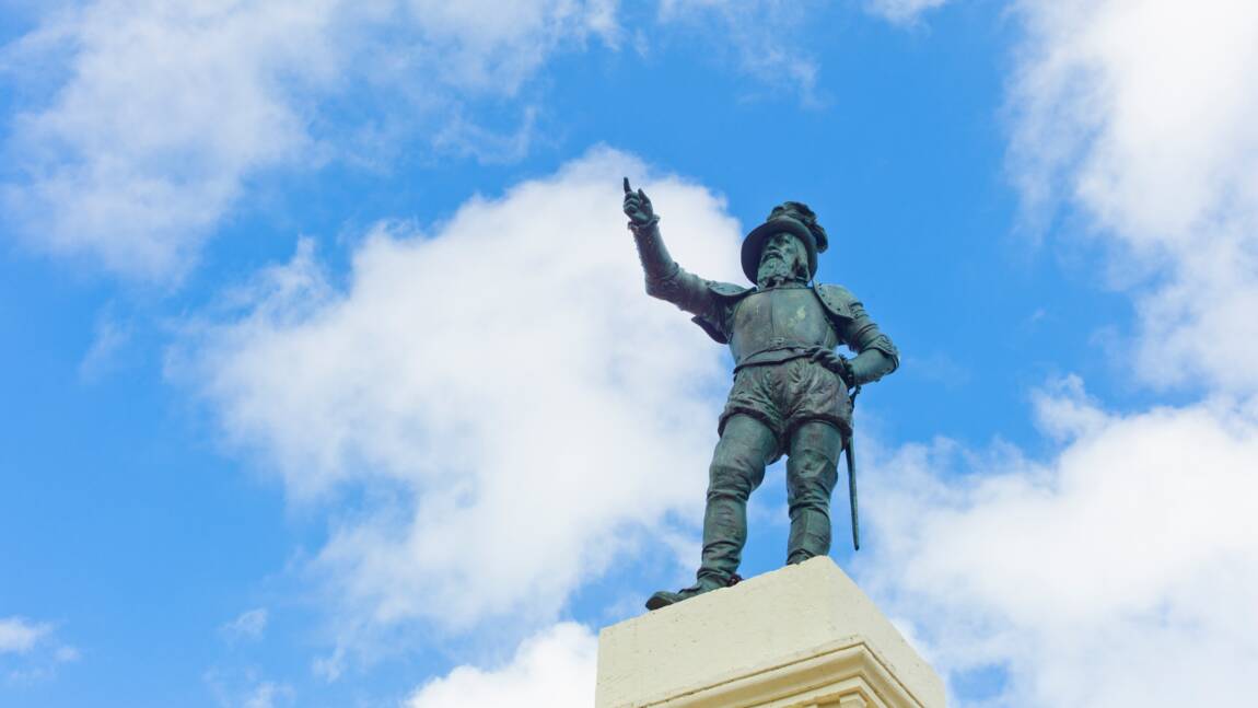 Une statue de conquistador renversée à Porto Rico avant la visite du roi d'Espagne