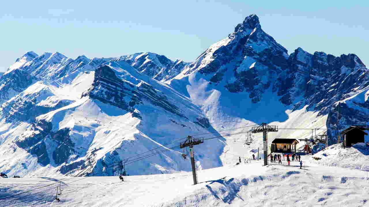 Emploi le Club Med souhaite recruter des centaines de personnes