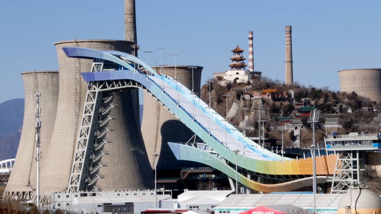 Jeux olympiques de Pékin : pourquoi la piste de ski de Big Air est-elle située dans un décor industriel ?