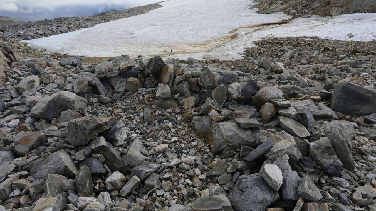 Des armes de chasseurs de rennes de 1500 ans refont surface dans une montagne en Norvège