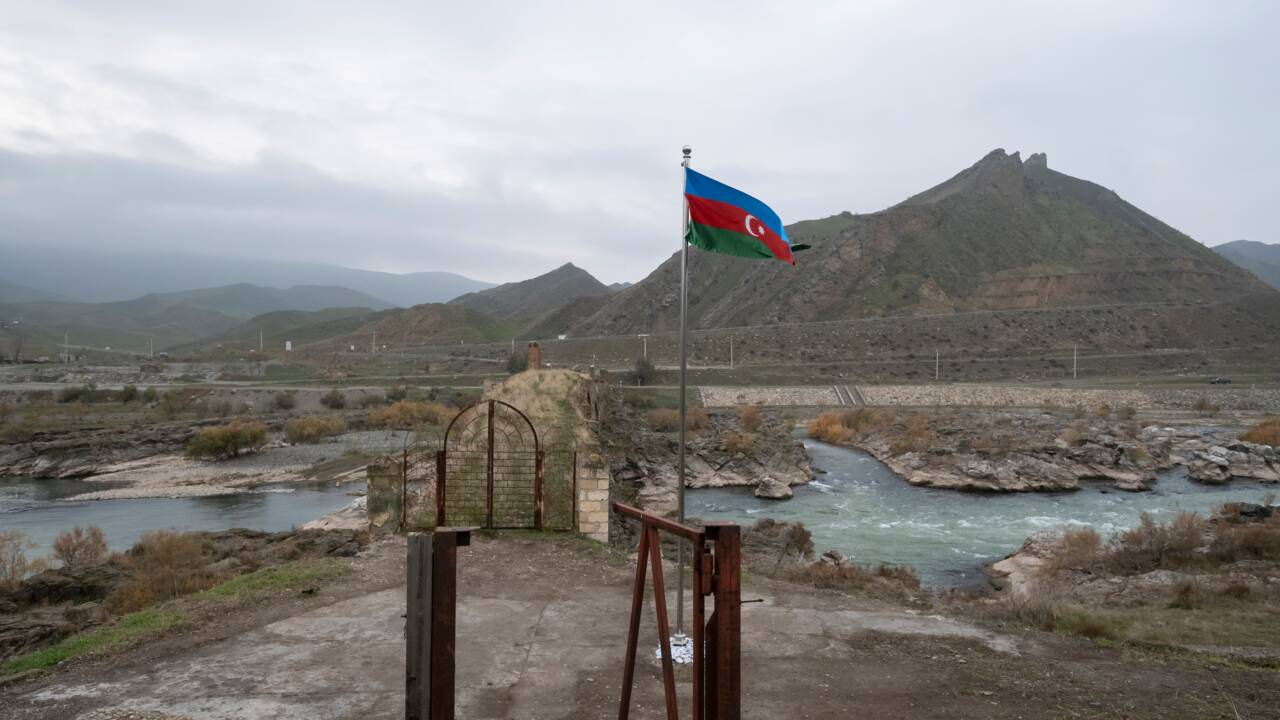 La Russie regarde ailleurs, l'Azerbaïdjan "avance ses pions" dans le Haut-Karabakh