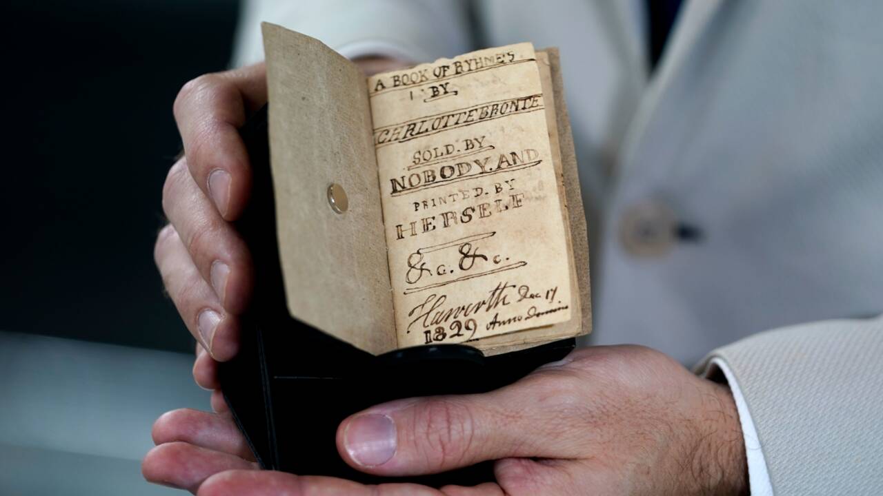 Un manuscrit miniature de Charlotte Brontë dévoilé à New York