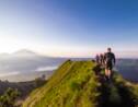 Bali va expulser un touriste canadien pour avoir dansé nu sur une montagne sacrée