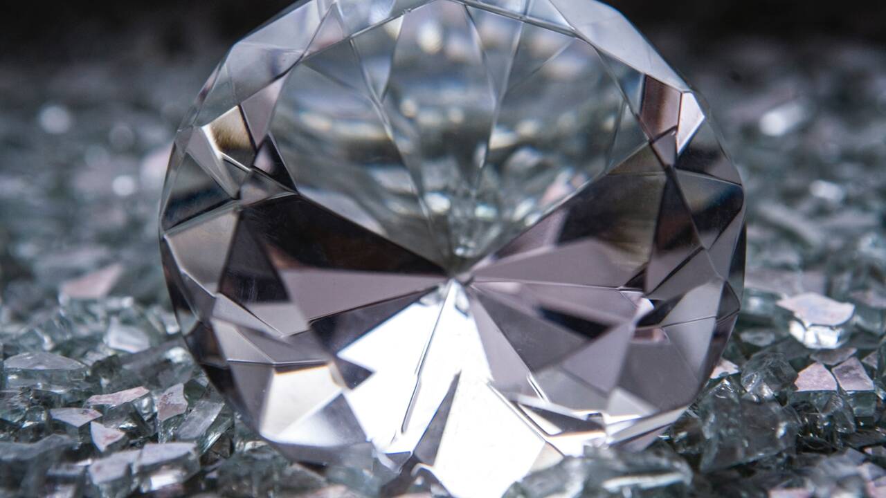 A Genève, le plus gros diamant blanc jamais mis aux enchères