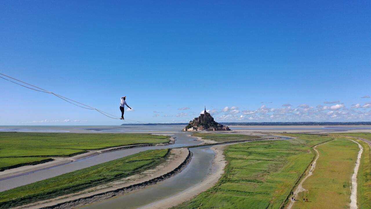 Mont-Saint-Michel : le funambule Nathan Paulin bat le record du monde de distance 