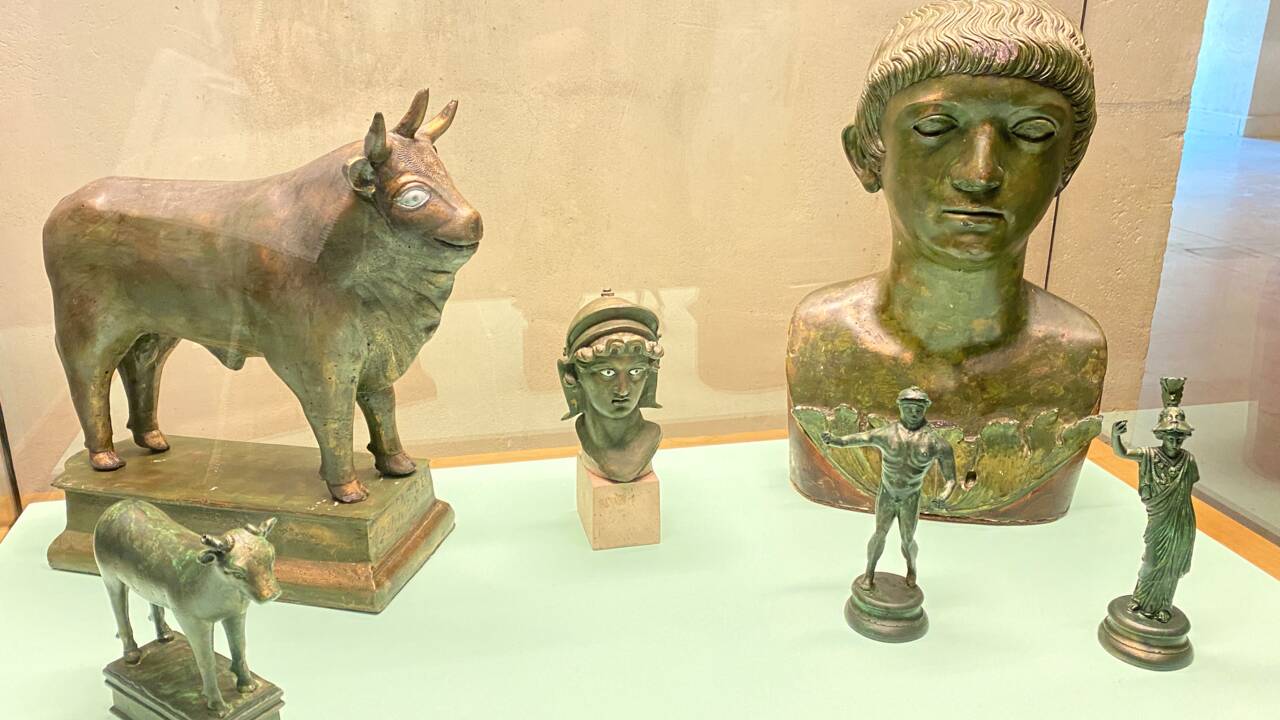 "Passé volé", l'exposition qui met en lumière le fléau du pillage archéologique et des chasses au trésor