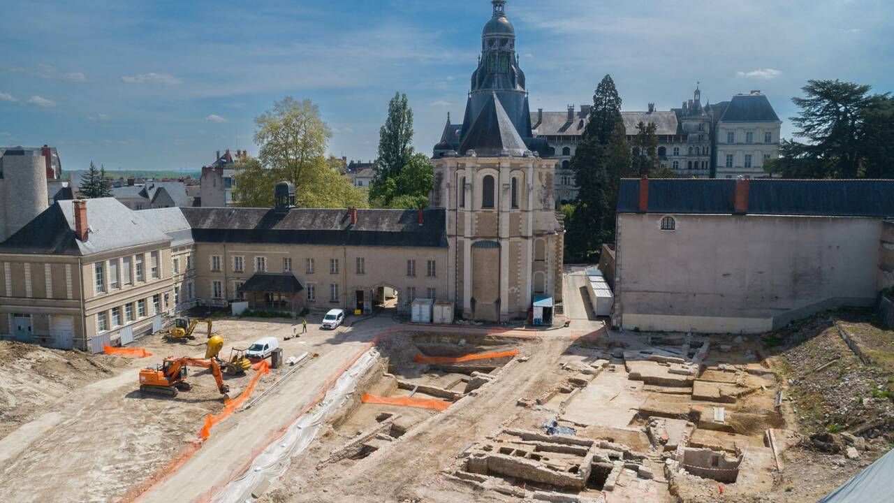 A Blois, des archéologues mettent au jour un jeu de paume du XVIe siècle