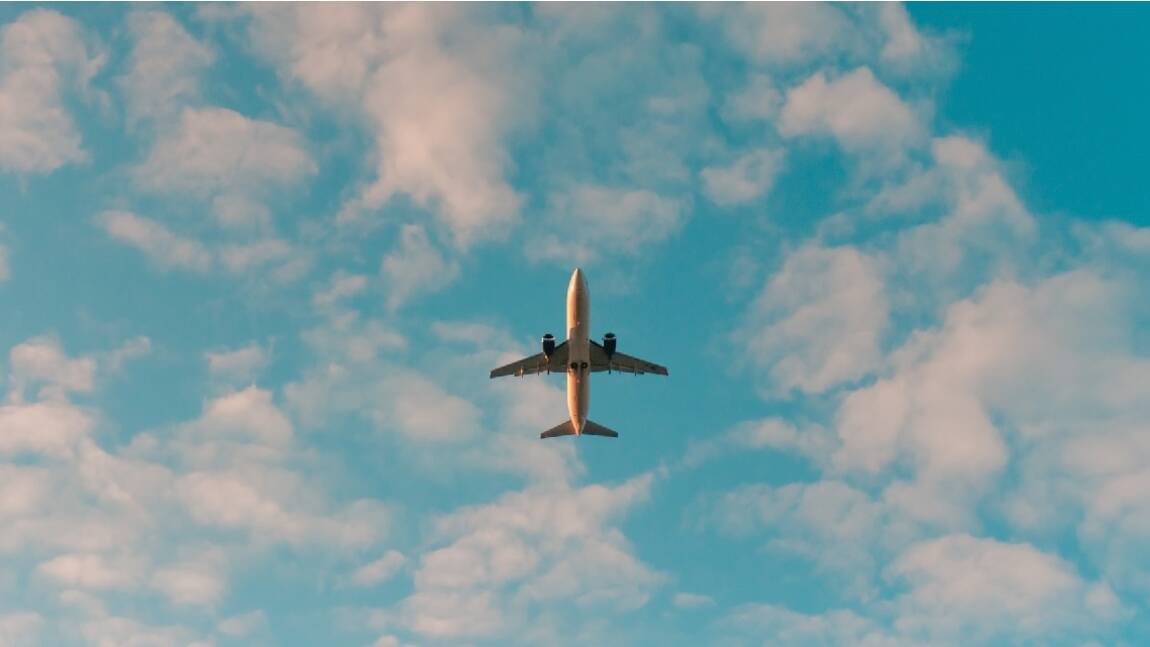 Voyage en avion : Les 10 bons plans à ne pas manquer pendant les soldes d'été