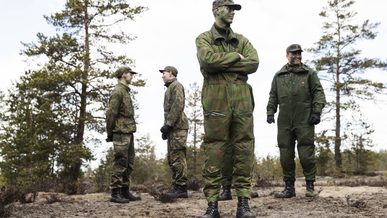 Face à la Russie, la Lettonie va rétablir le service militaire obligatoire