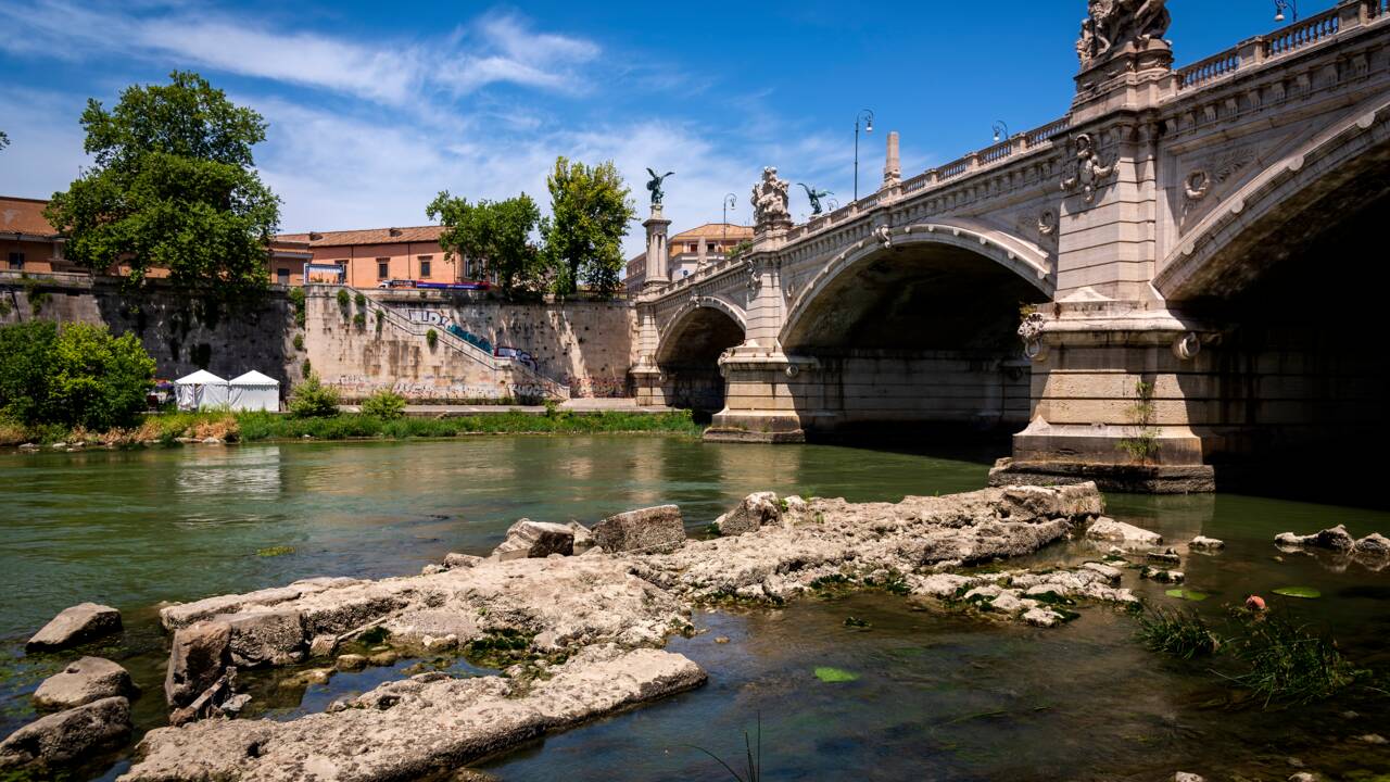 A Rome, un ancien pont associé à Néron refait surface à cause de la sécheresse