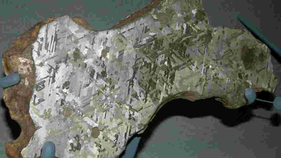 Une ancienne météorite révèle une mystérieuse structure de diamant - Geo.fr