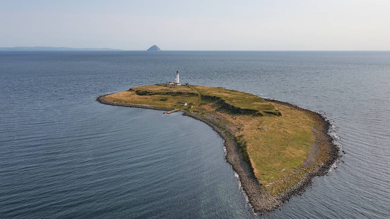 Une île moins chère qu'une maison est à vendre en Écosse !