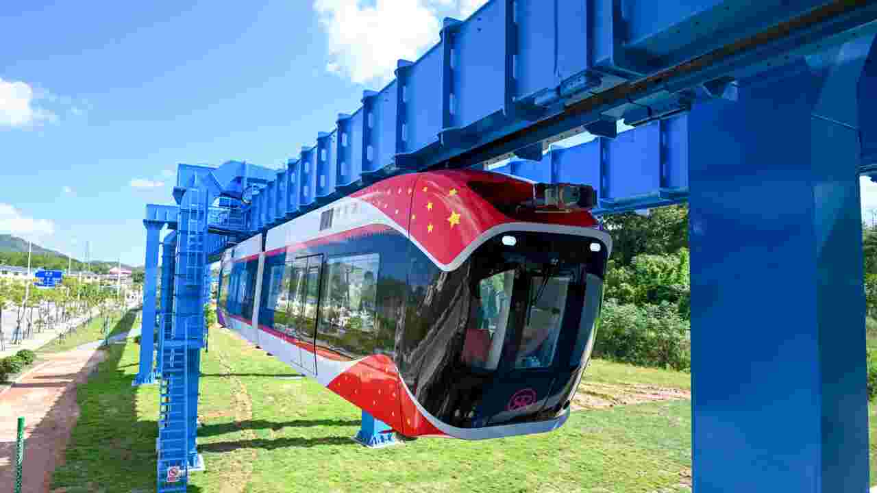 La Chine a construit un "sky train" roulant sous des rails qui ne nécessite aucune énergie