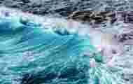 How many miles was the largest ocean that Earth has ever known?