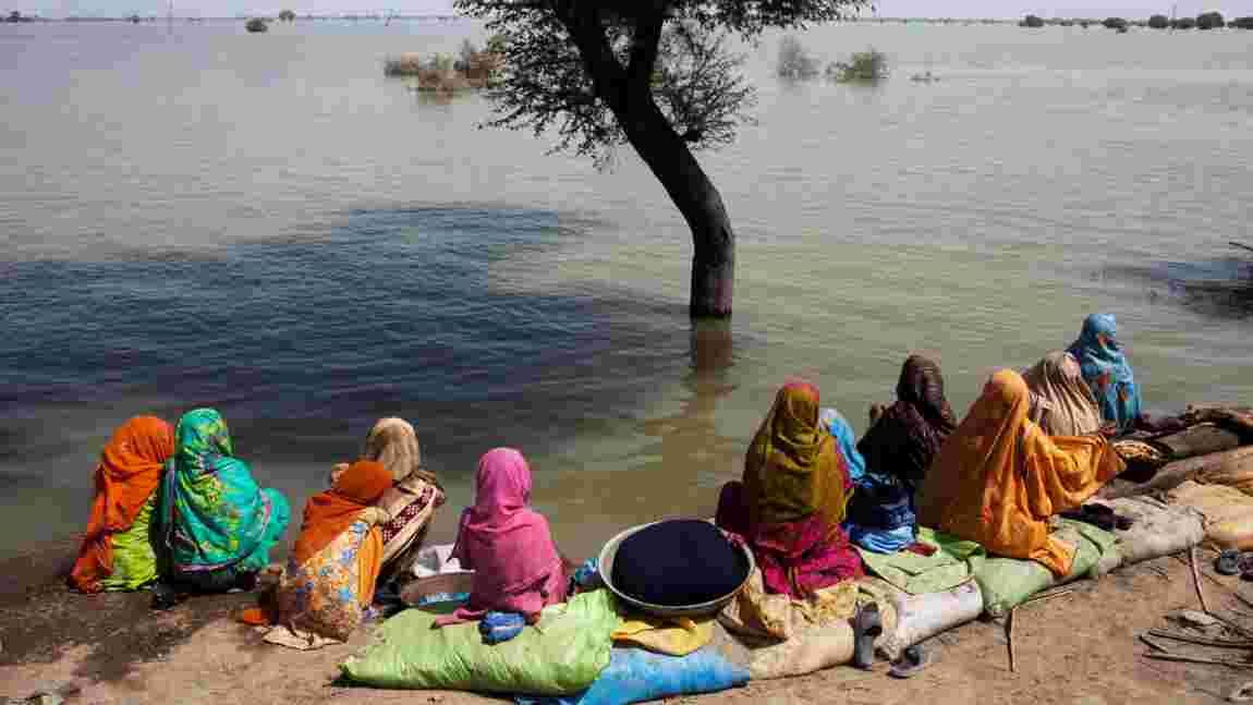 Inondations au Pakistan : le plus grand lac d'eau douce du pays menace de déborder