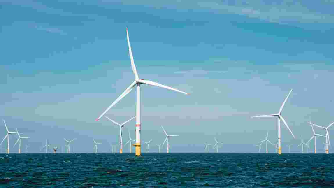 Energies renouvelables : le tout premier parc éolien en mer français, inauguré par Emmanuel Macron