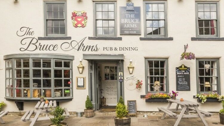 On Es Pas Sorti De L Auberge D'où vient l'expression : "On n'est pas sorti de l'auberge" ? - Ça m