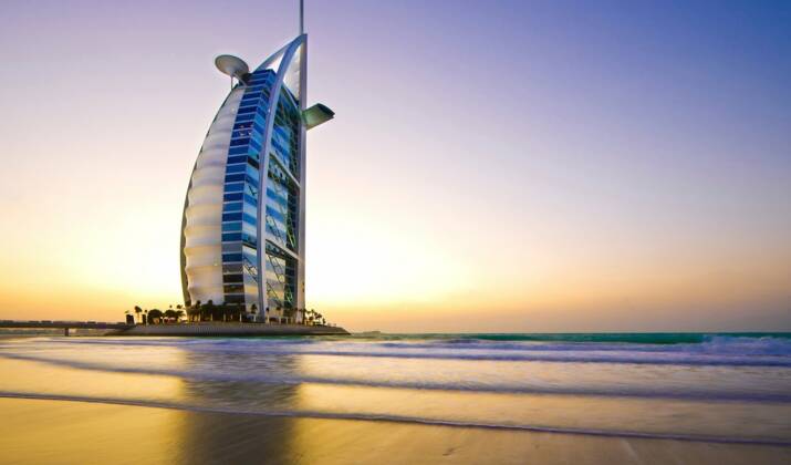 Dubaï : Burj Al Arab, seul hôtel autoproclamé 7 étoiles, ouvre ses portes aux visiteurs