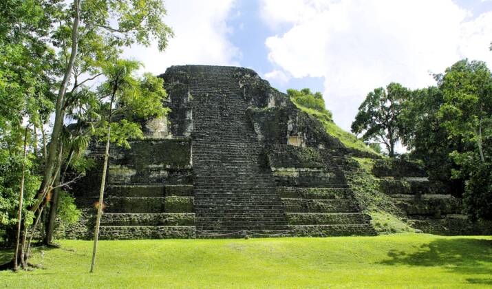 Tikal, la capitale des Mayas