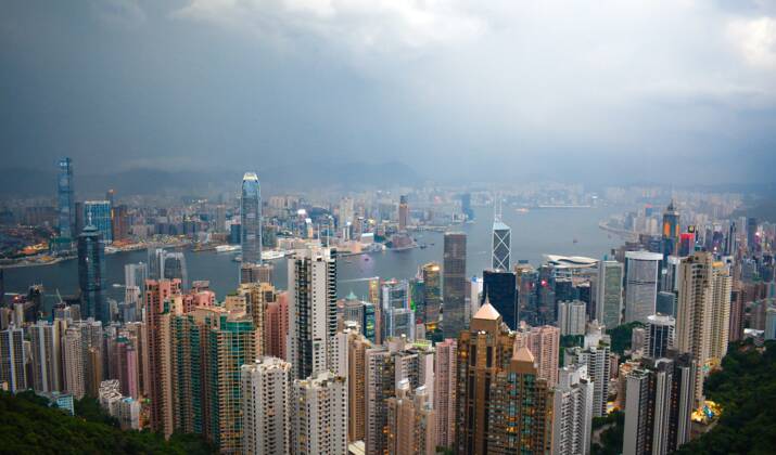 Covid : une "croisière vers nulle part" forcée de revenir au port à Hong Kong