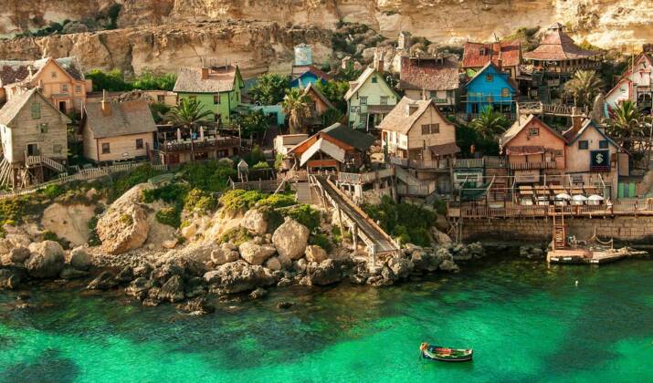 VIDÉO - Malte : jetez-vous à l'eau dans une sublime piscine naturelle