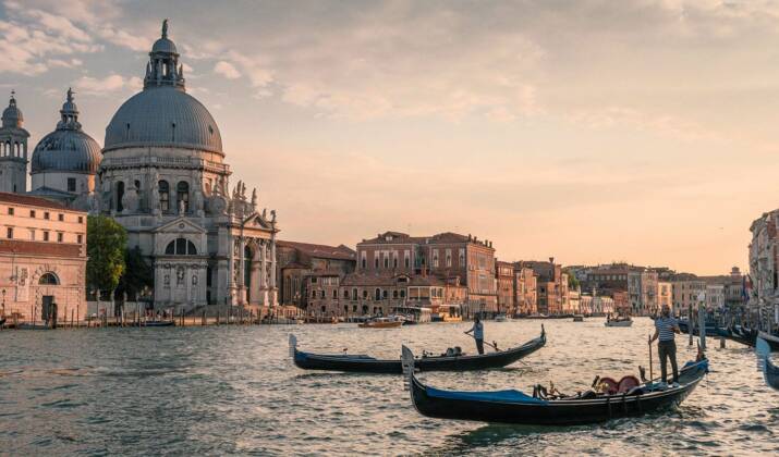 Venise rouvre sa lagune aux croisières dans une ambiance polémique