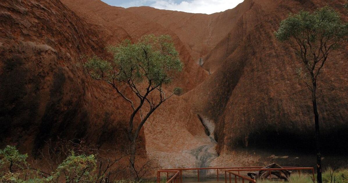 ALICE SPRINGS, ULURU AYERS ROCK SITE DE KAPI MUT1 - Geo.fr