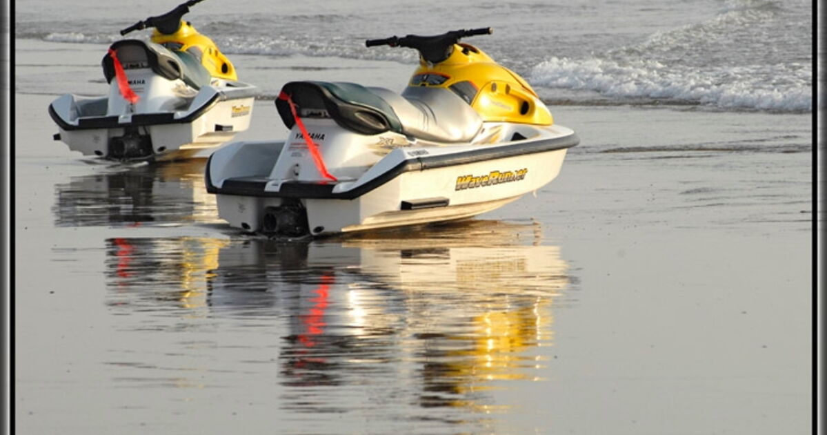 Scooters des mers (Agadir, Maroc), Le long de la plage... Geo.fr