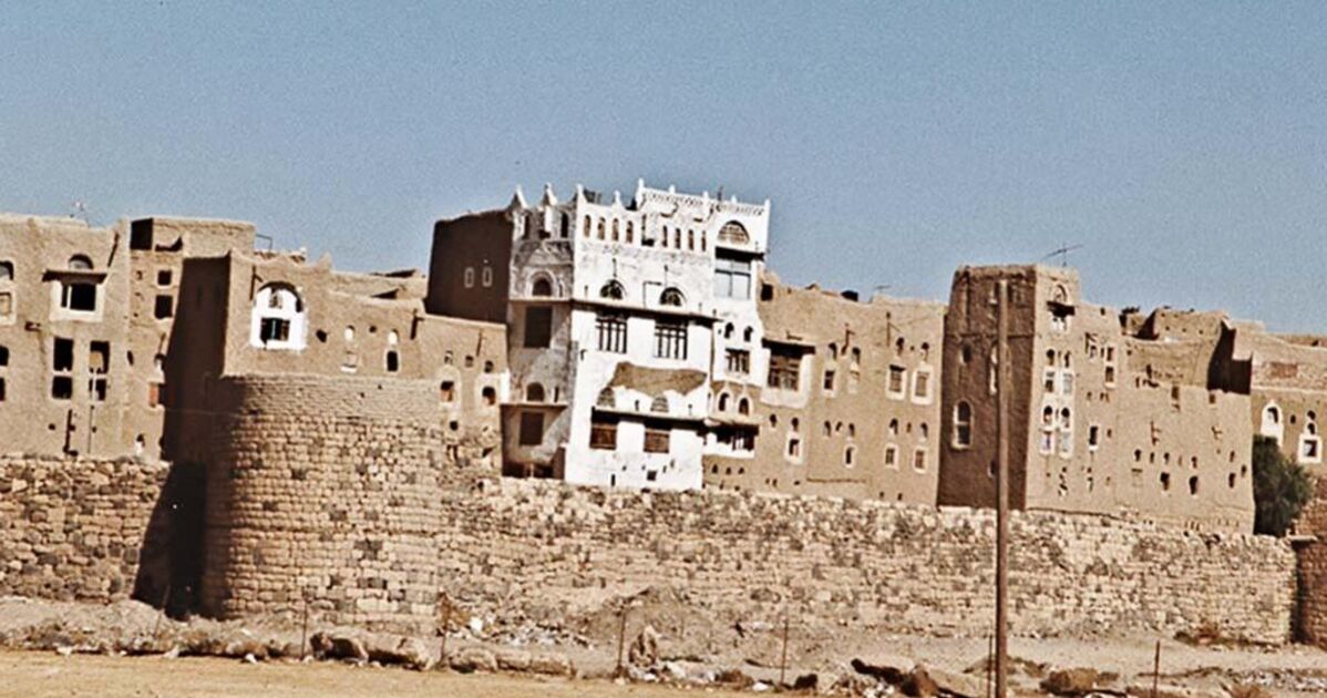 1815 le Yémen, Amrân. Ville médiévale à l'archit1 Geo.fr 1815 le Yémen, Amrân. Ville médiévale à l'archit1 Geo.fr