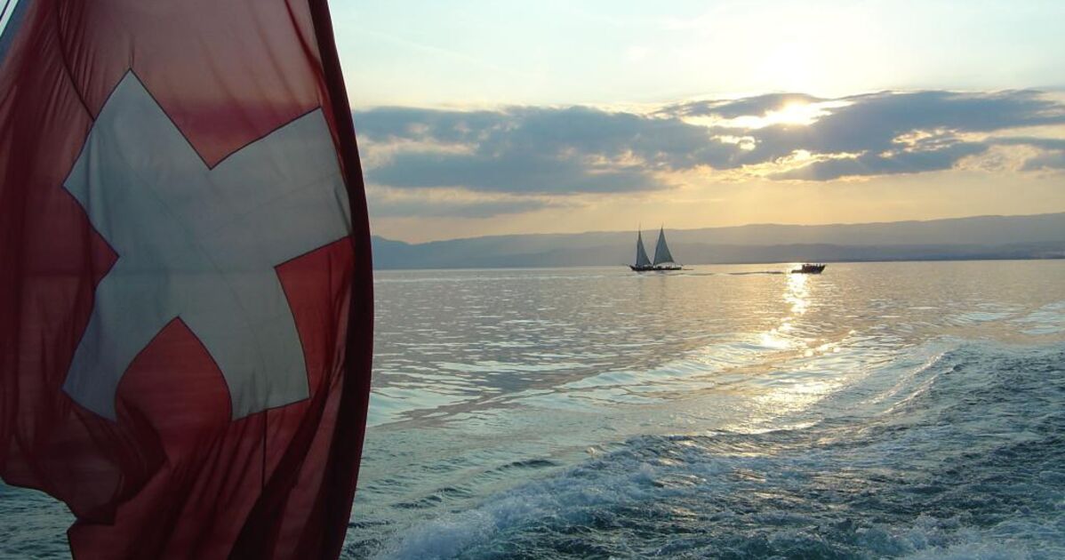 Soleil_couchant_bateau_Lausanne_Evian_l, Geo.fr Soleil_couchant_bateau_Lausanne_Evian_l, Geo.fr