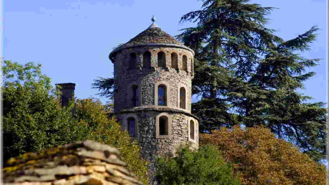 Crémieu_38.jpg, Panoramique donnant un aperçu de1 Geo.fr