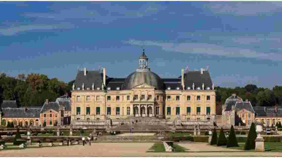 Façade du chateau de Vaux-le-Vicomte (S