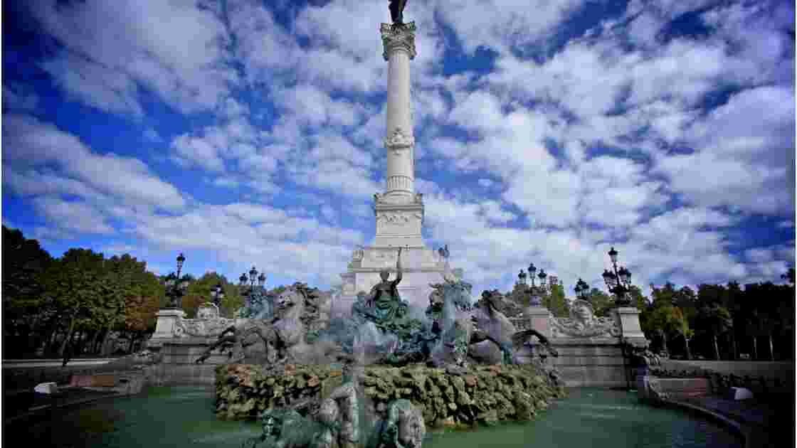 Fontaine des Quinconces  Bordeaux Geo fr