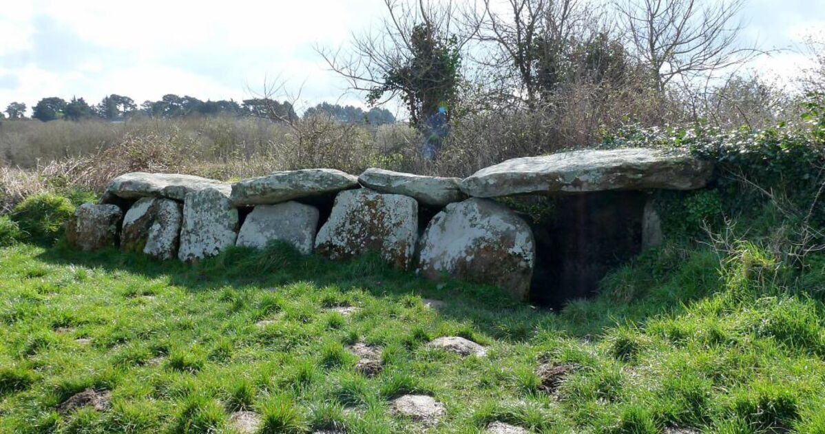 L’Allée couverte de Kerguntuil.JPG, L’Allée couv1 Geo.fr