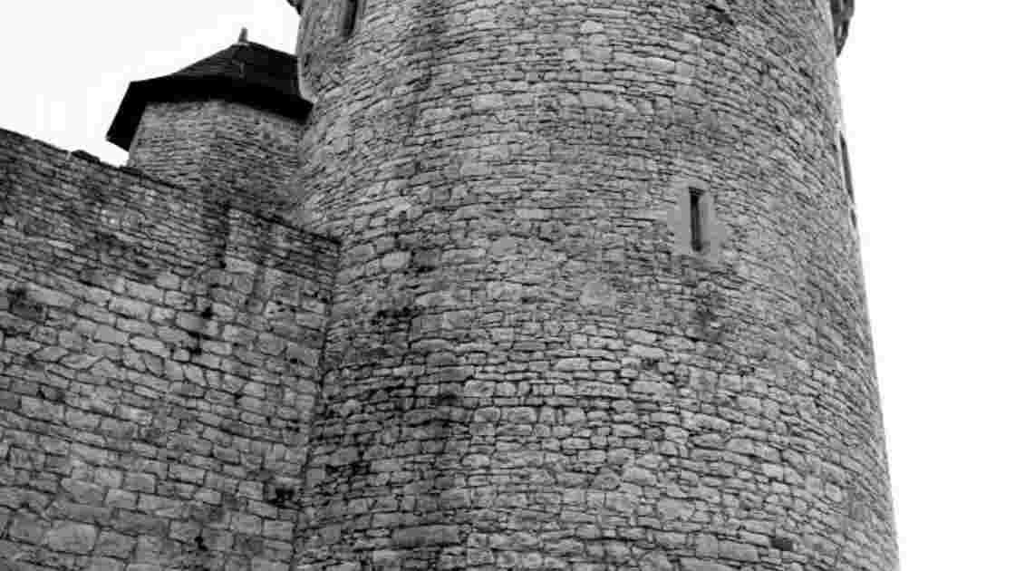 la tour du chateau de malbrouck