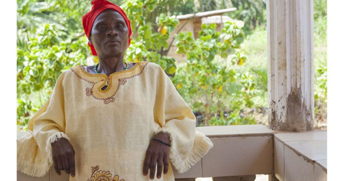 femme veuve à Biakoa, portrait de femme veuve au1 Geo.fr