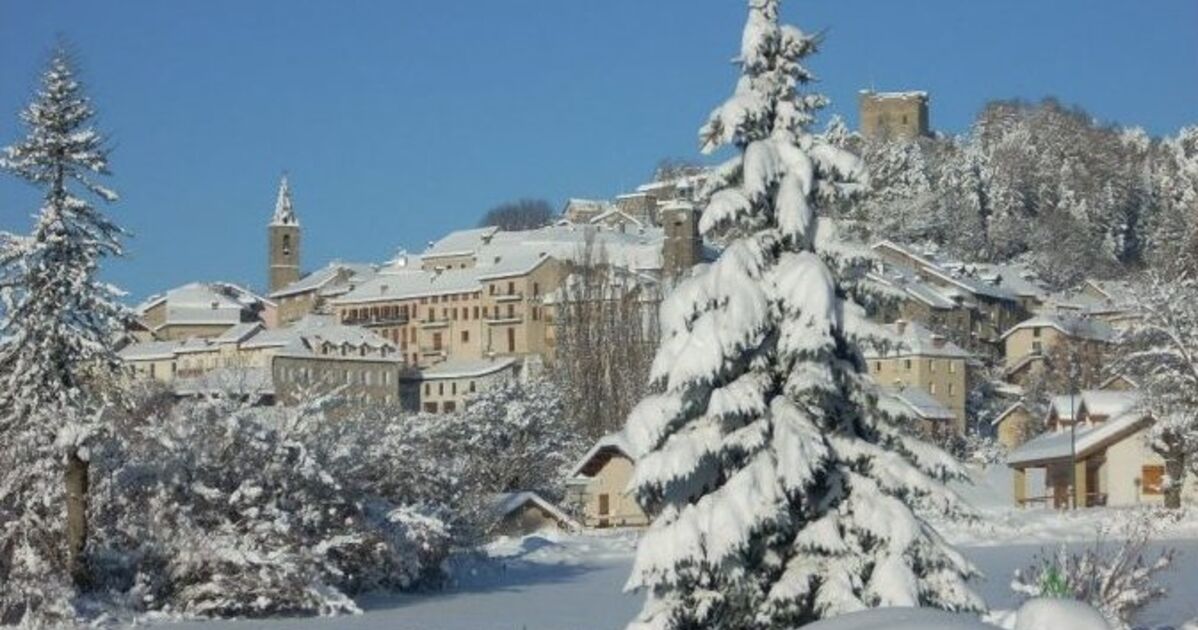 Seyne les Alpes , Alpes de Haute-Provence, Le village... - Geo.fr