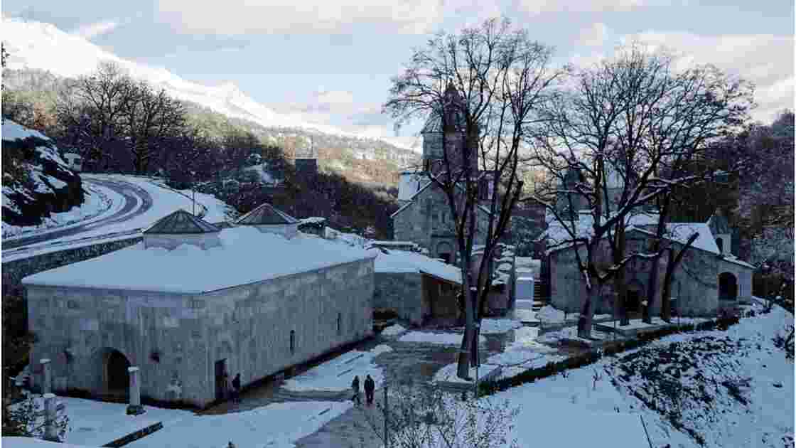 Arménie monastère de Haghartsine 1