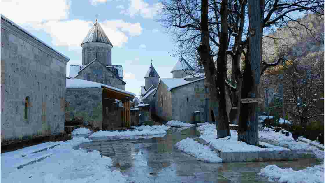 Arménie monastère de Haghartsine 2