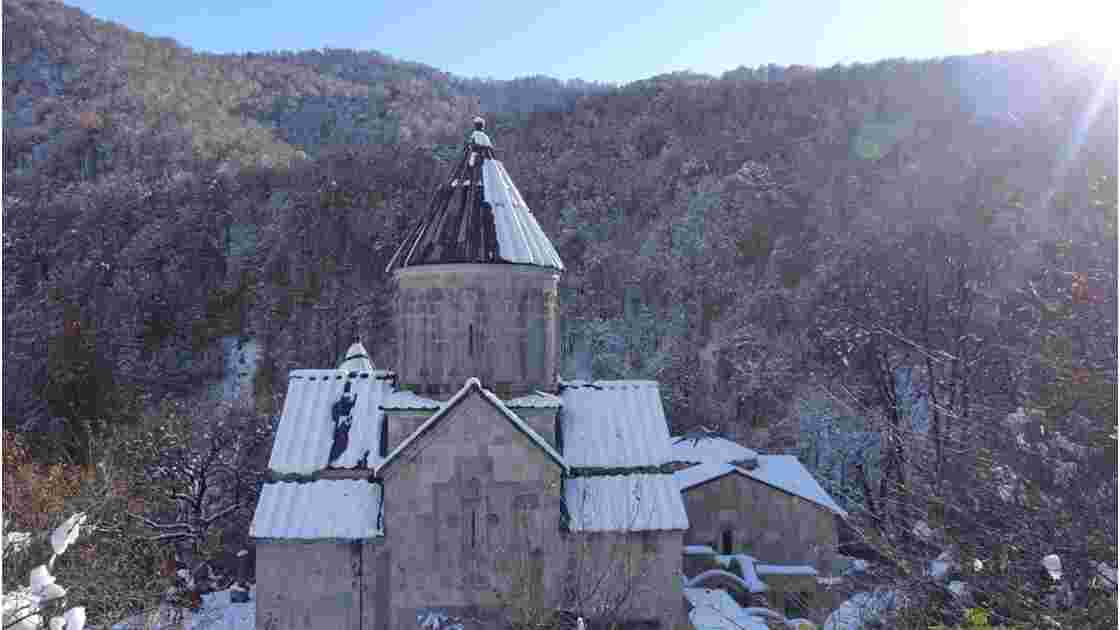 Arménie monastère de Haghartsine 5