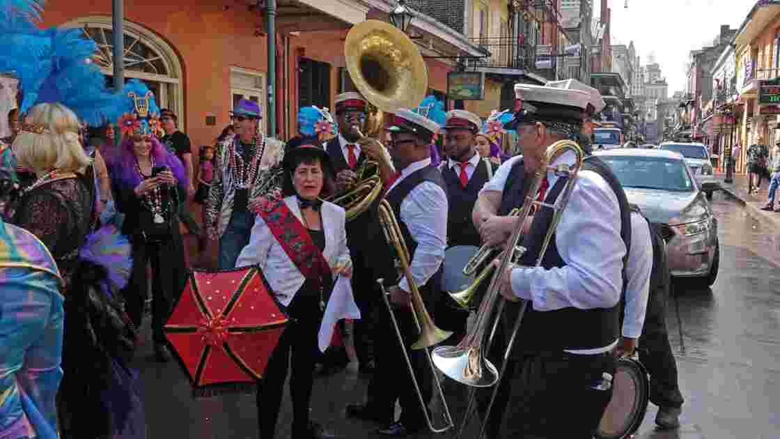 New Orleans Bourbon Street Jazz Parade 4 