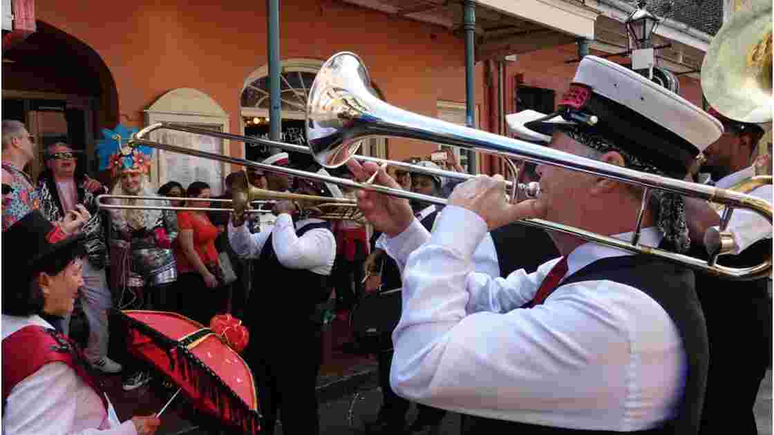 New Orleans Bourbon Street Jazz Parade 8