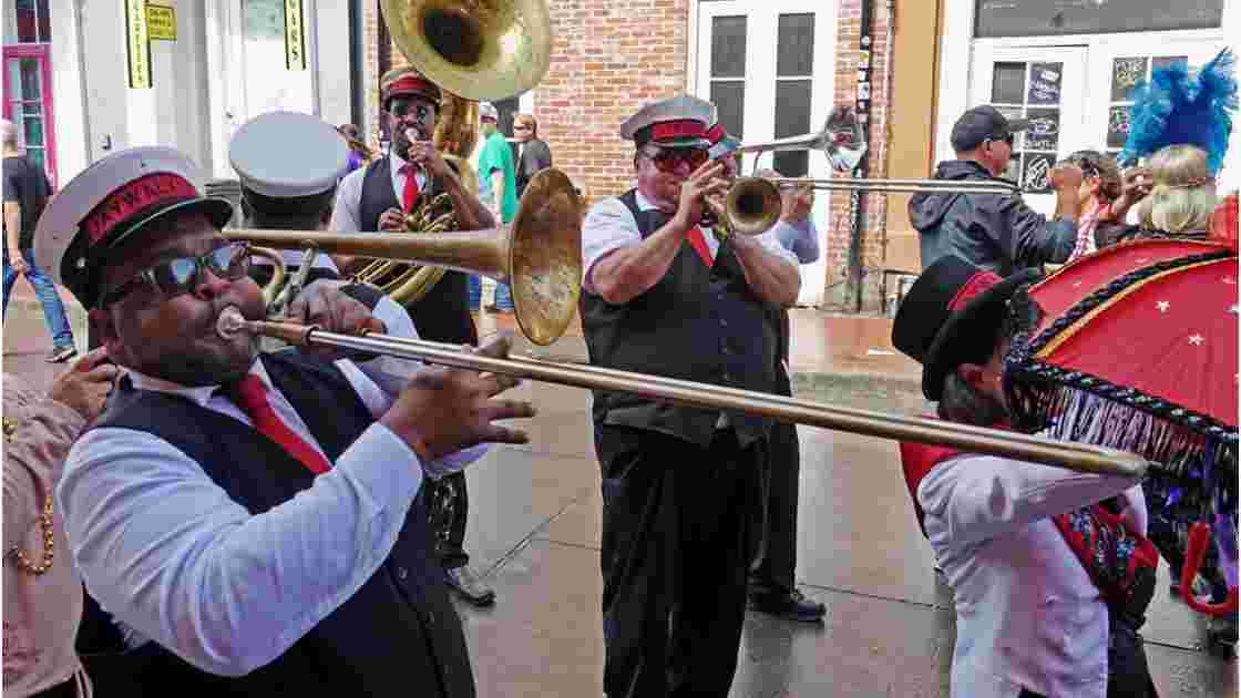 New Orleans Bourbon Street Jazz Parade 13