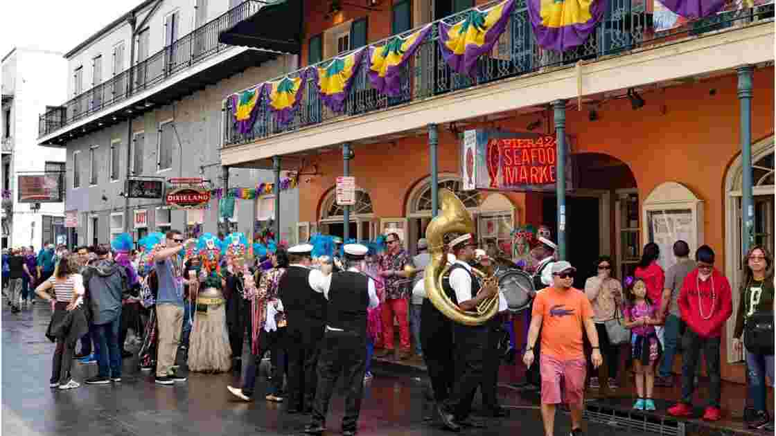 New Orleans Bourbon Street Jazz Parade 14