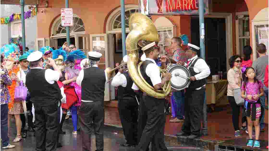 New Orleans Bourbon Street Jazz Parade 15