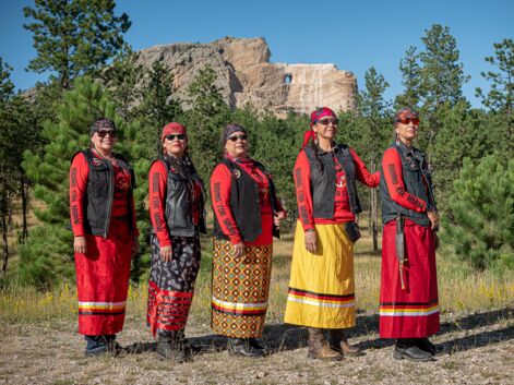 Sœurs de métal, ces bikeuses roulent pour dénoncer le calvaire des femmes amérindiennes